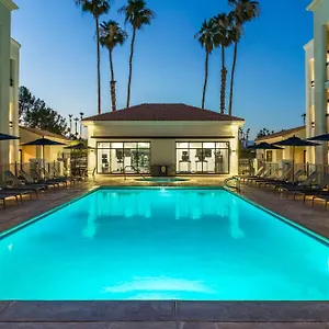 Hotel Courtyard By Marriott ***